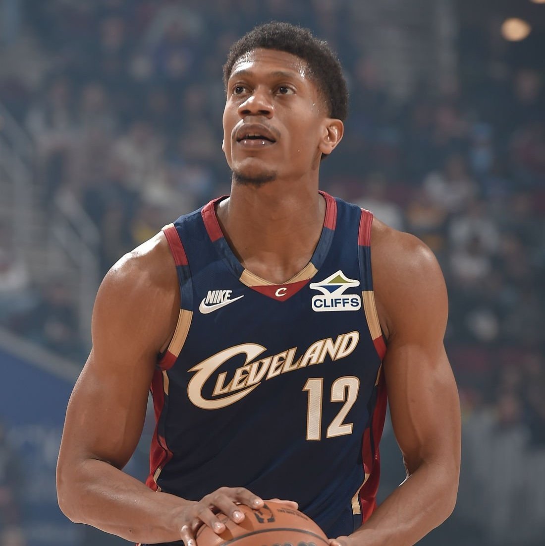 Scotto：骑士和国王讨论了一笔交易，框架是用亨特换埃利斯+施罗德+萨里奇。N