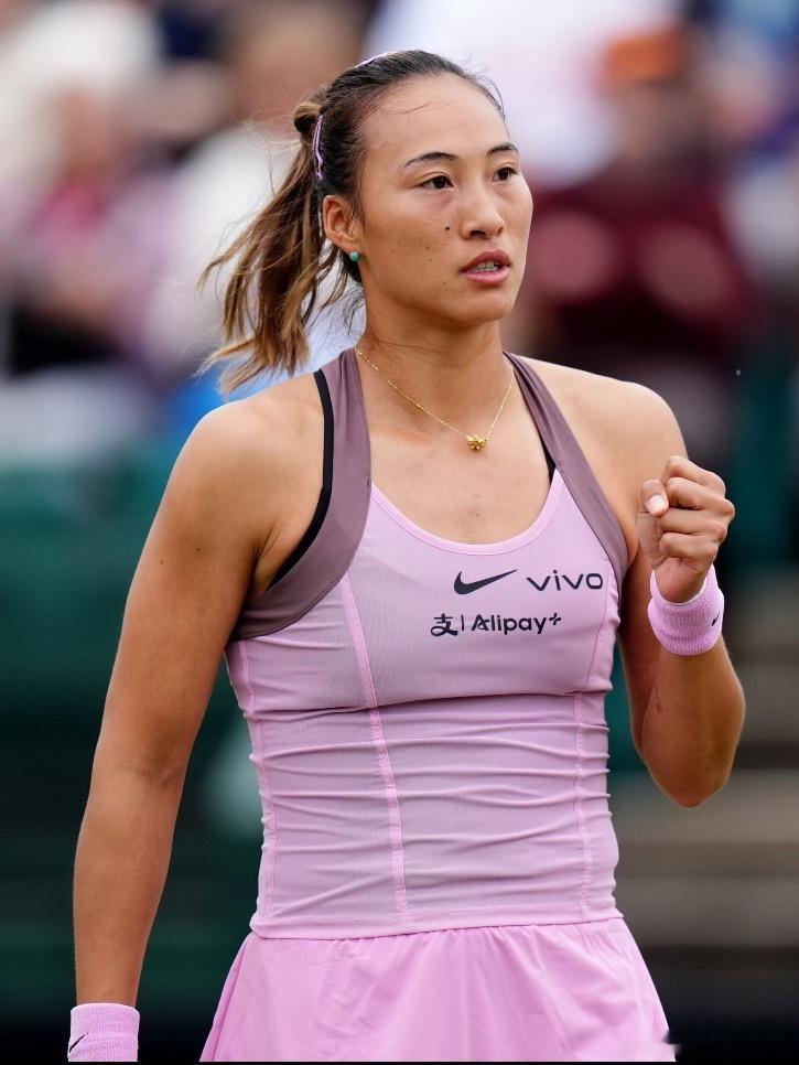 郑钦文0比2吉布森 WTA250诺丁汉女单第二轮，🇨🇳郑钦文3-6 6(10