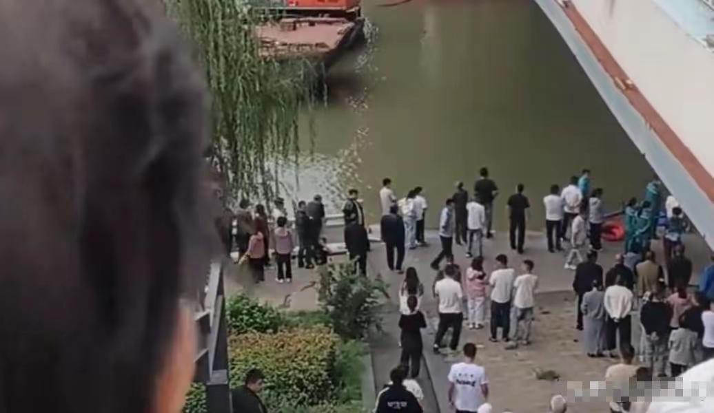 陕西旬阳29岁新郎周某跳河去世这事，真是让人唏嘘。2025年10月3号接亲当天，