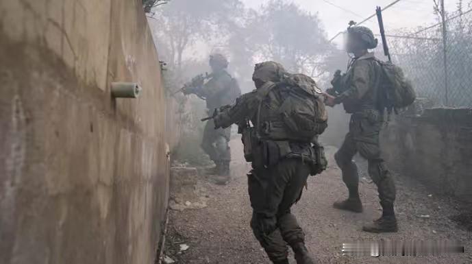 又有三名以军士兵在黎巴嫩南部，因遭到黎巴嫩“真主党”无人机的袭击而受伤。

当地