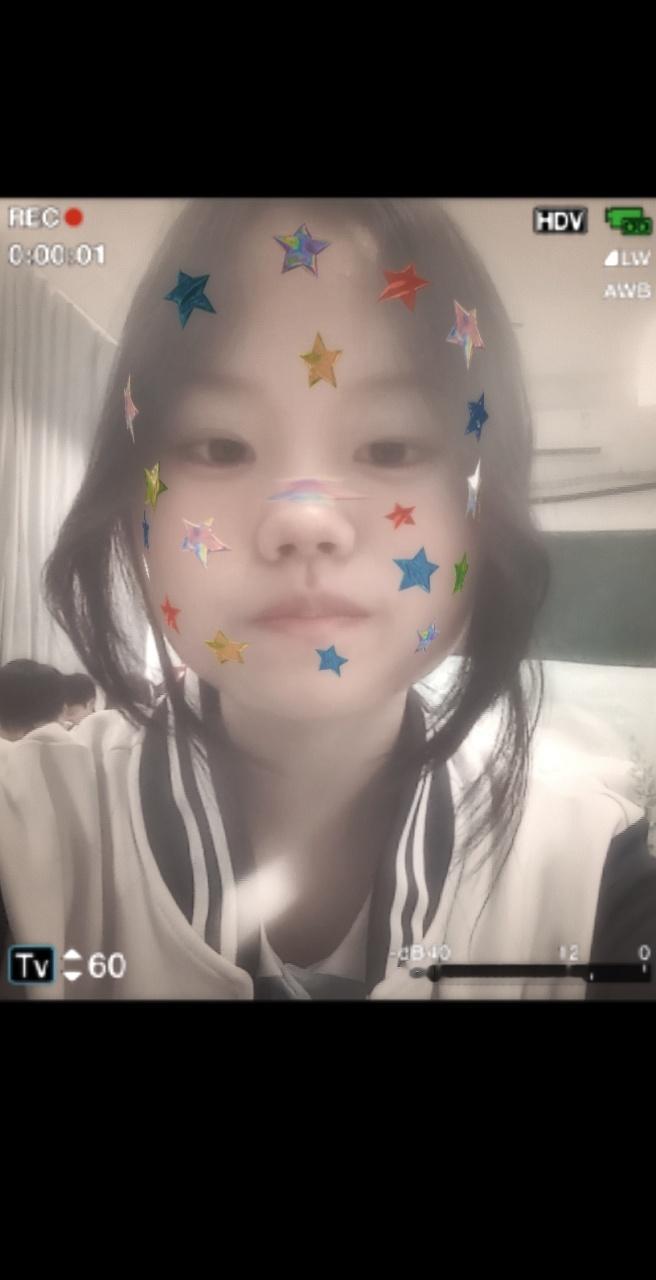 快夸我 夸我像蝴蝶 像花儿 