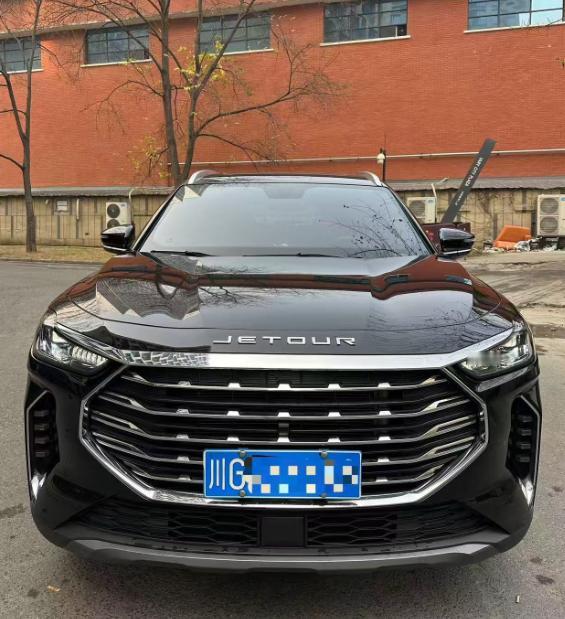 捷途X70PLUS舒服到上瘾
先唠最直观的座椅，哈弗H6的座椅就跟“钢铁直男”似