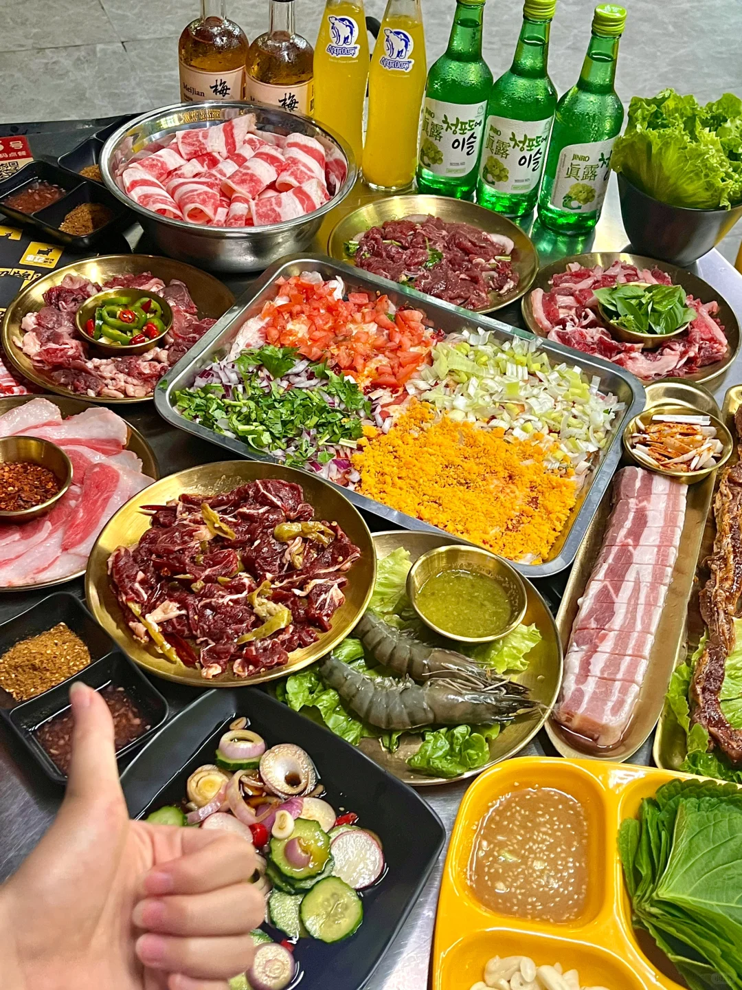 工作日也满座的烤肉！太夸张了吧！