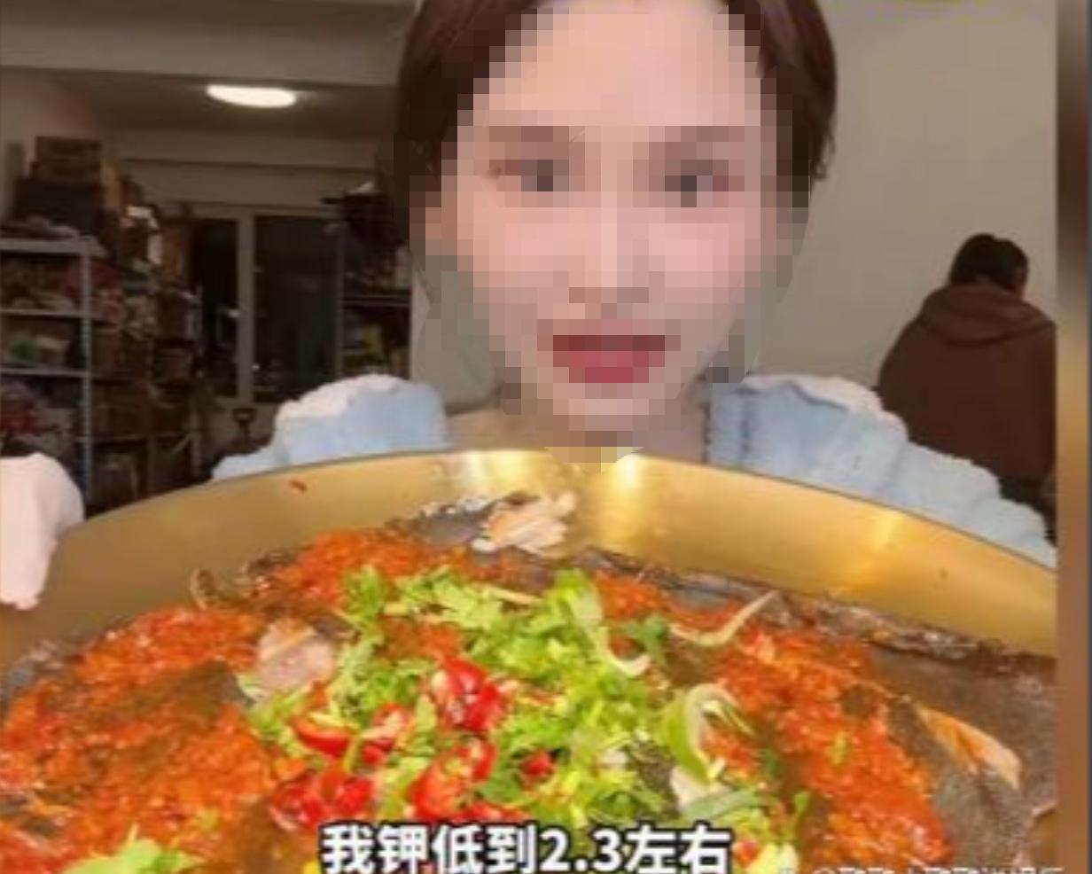 可惜了，一个百万粉丝的吃播女网红，干饭莹”去世了，得年只有24岁。为了流量，她长