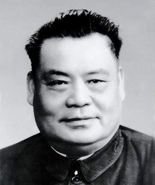 1935年，南下失利的红四方面军在丹巴休整了大半年时间。期间36岁的中共大金省委