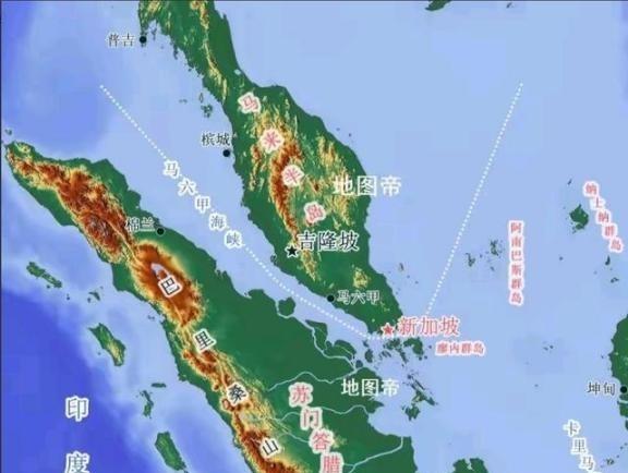 为何非洲的矿石、中东的油气，非得在新加坡卸货重装，不能直接运到我们的港口？就连东