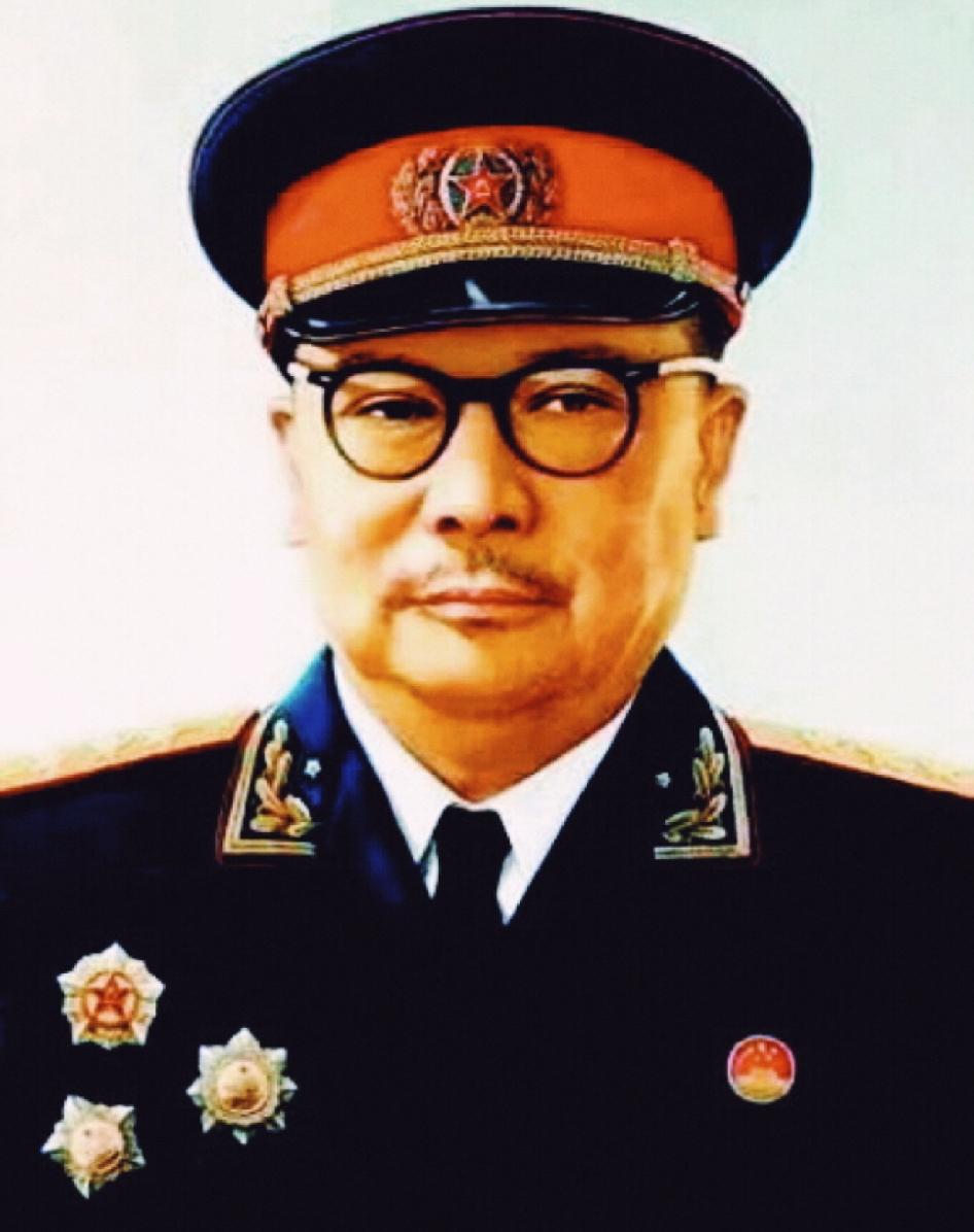 世界上最优秀最厉害的特工是谁?
我认为是中国“特工之王”李克农。（开国唯一没有战