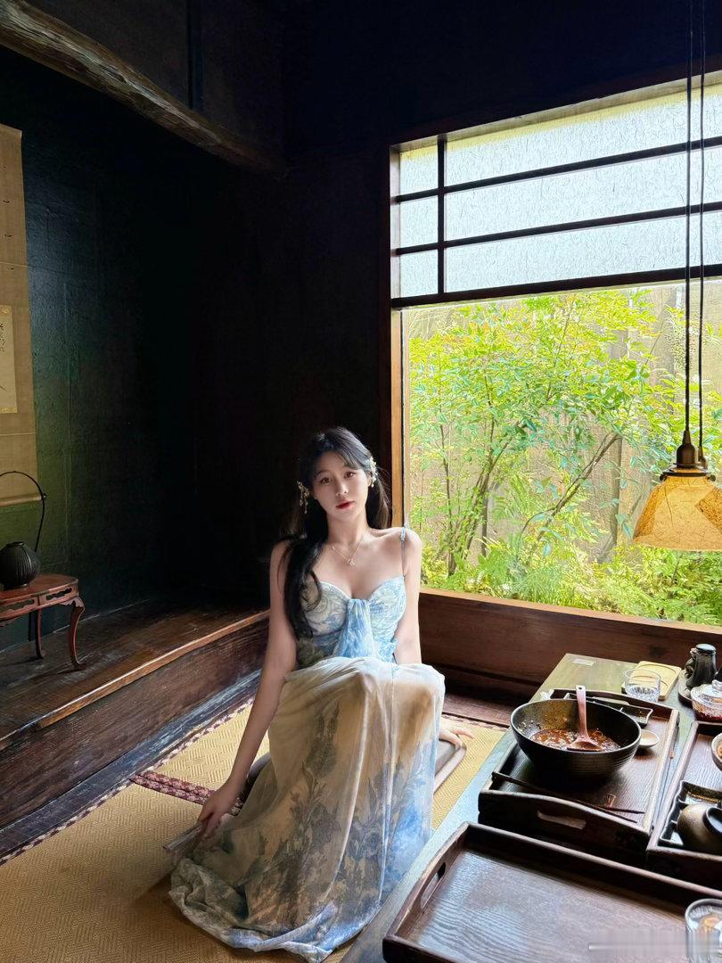 温柔青花瓷💙👗:QIANBAIMEI 