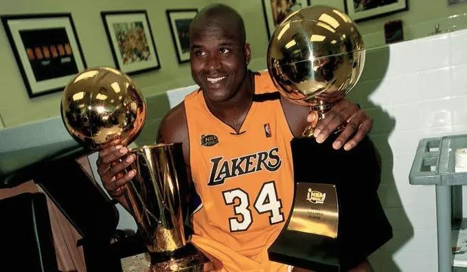 奥尼尔2000年-2002年：3次总冠军、3次FMVP、1次MVP
08月19日