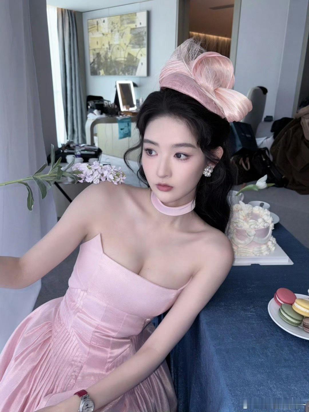 王玉雯开直播监督妆造王玉雯要开直播监督妆造 王玉雯居然开直播监督妆造了耶！！！王