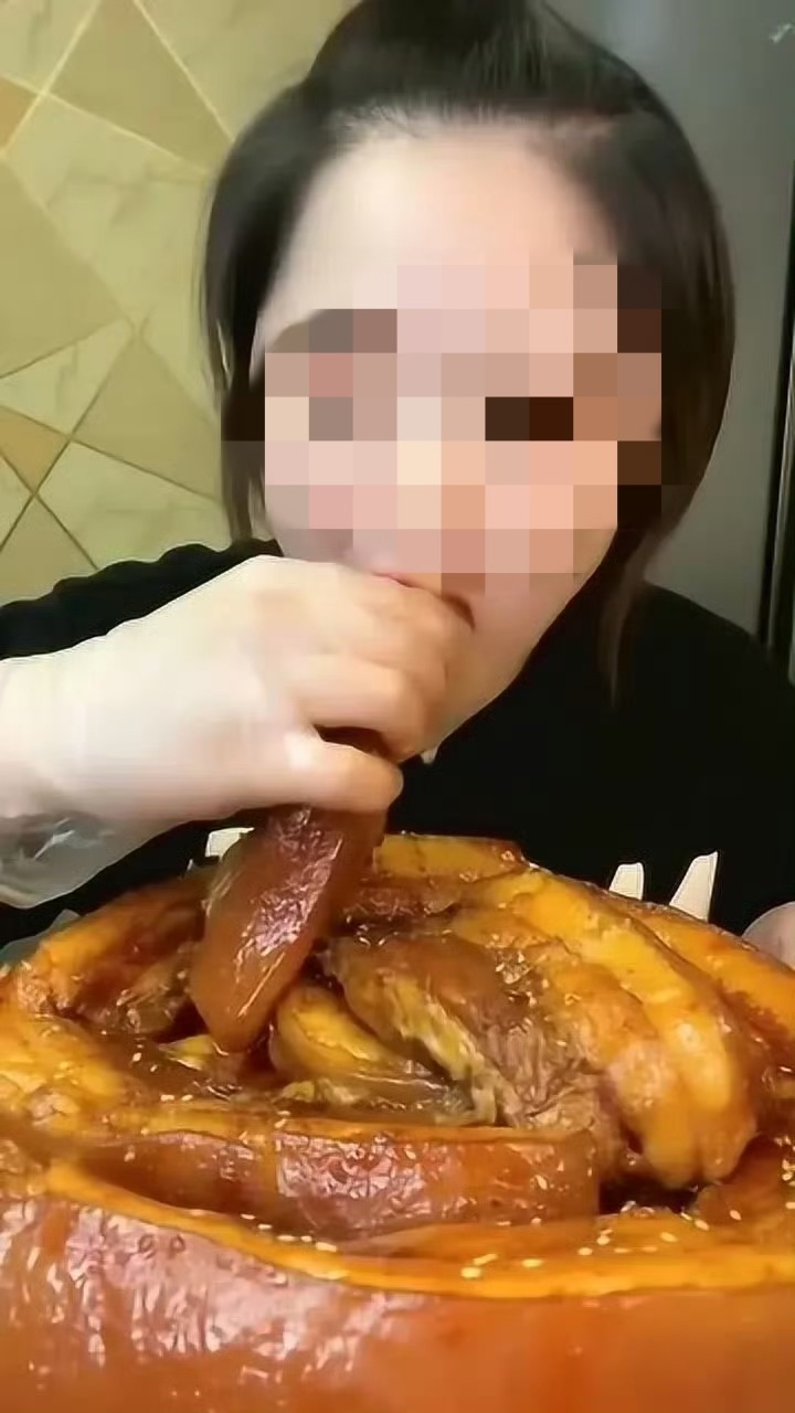 【 吃播网红为推广减肥药暴饮暴食 】尽管国家发布了《粮食节约和反食品浪费行动方案