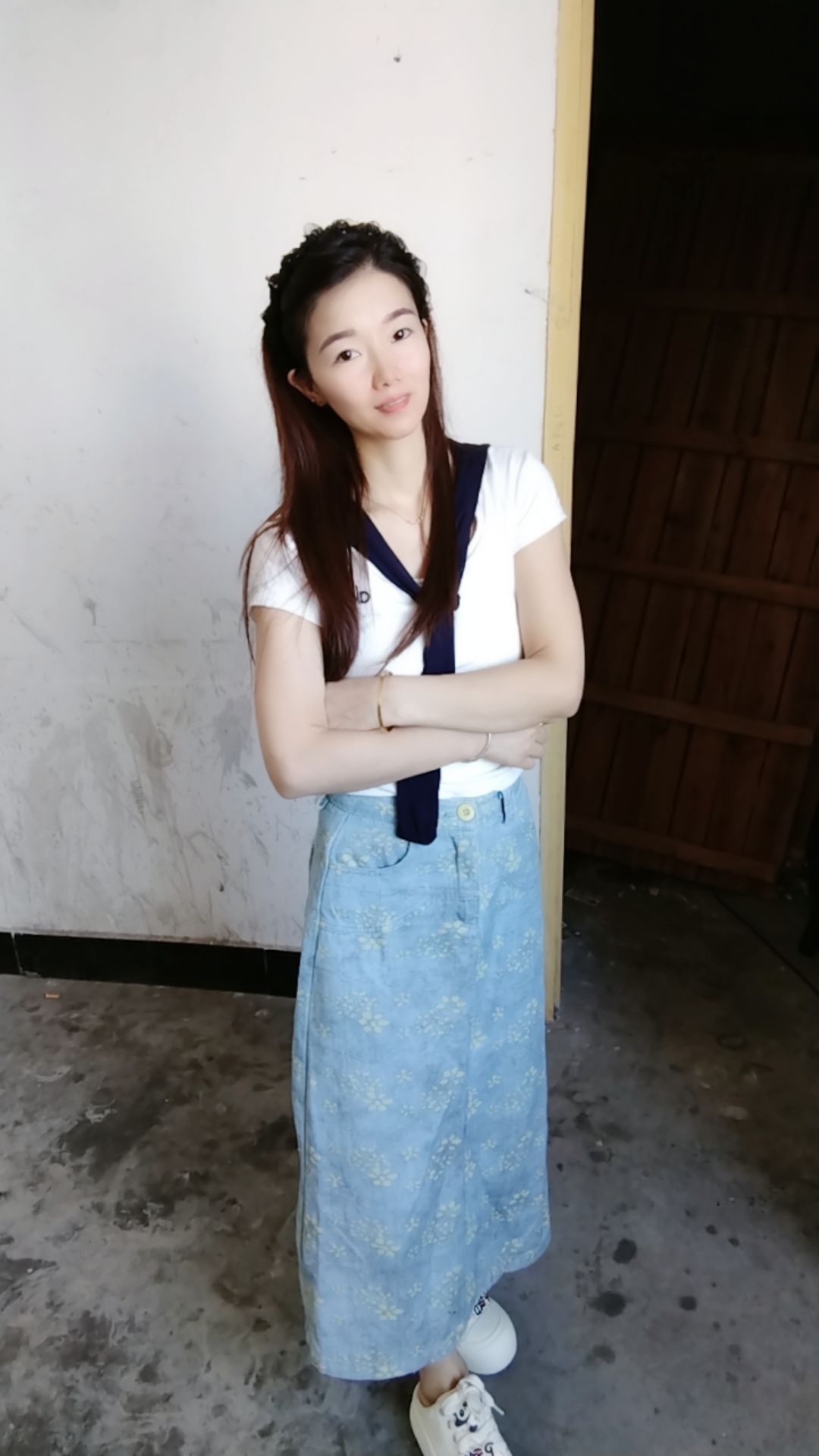 全网都敬自己五杯酒，我没文化，也不会说些高大尚的词，要是让我说我自己...