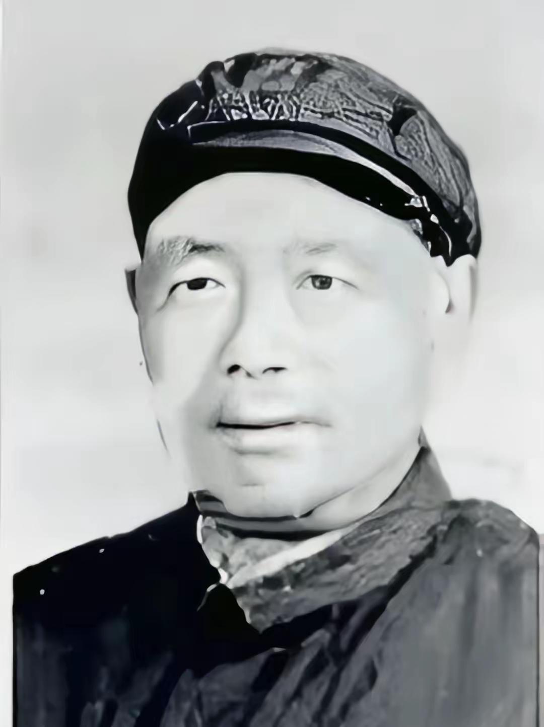 1950年新疆骑兵叛乱，王震拒派大军镇压！一句话稳住整个新疆
 
1950年，新