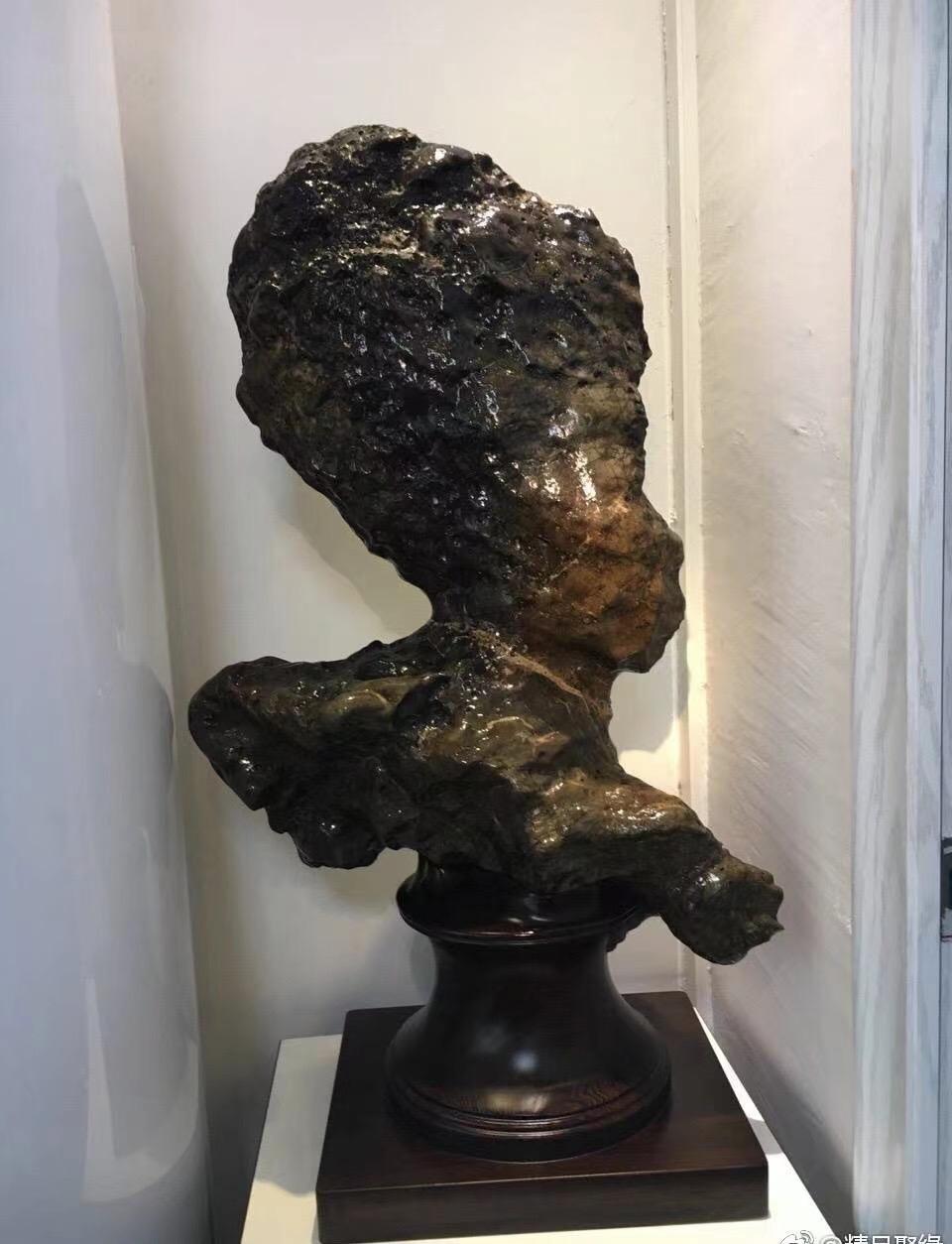 具像的石头[送自己一朵花]
广西来宾水冲石[心]