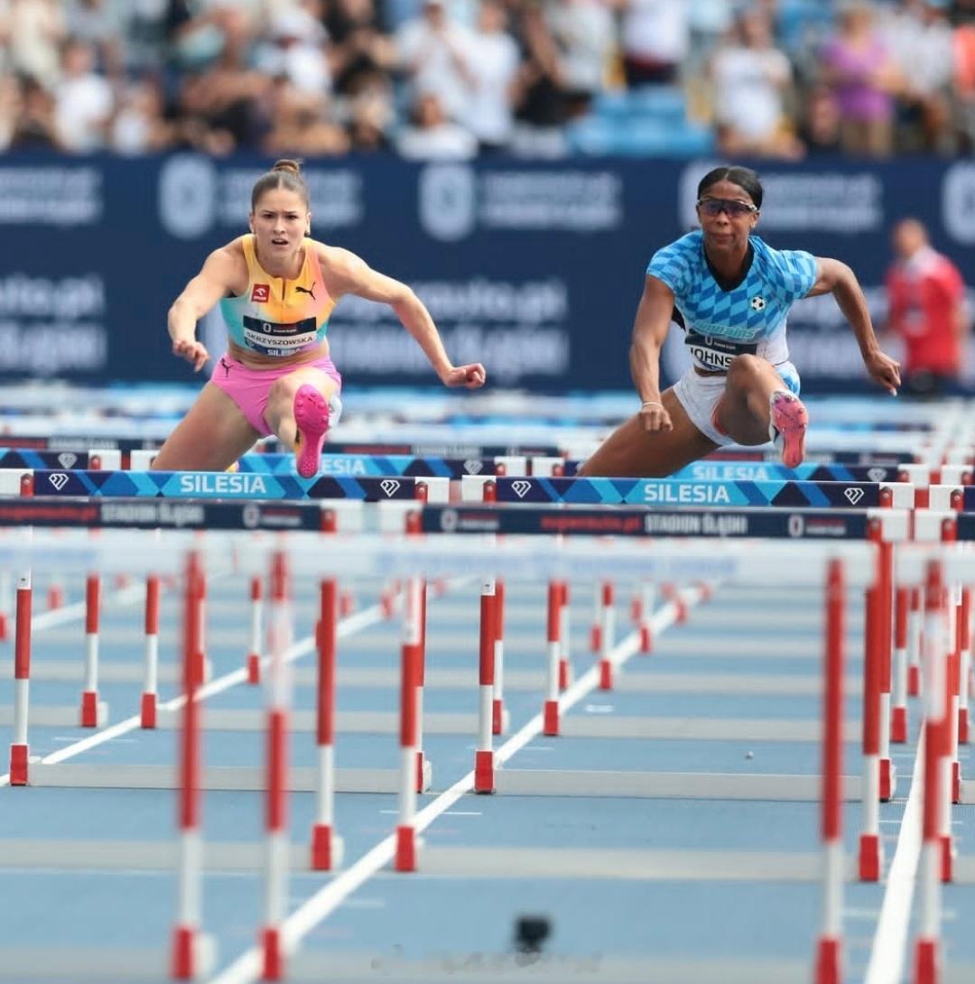 钻石联赛西里西亚站女子100米栏，🇺🇸阿莱莎·约翰逊12秒52（+0.2）夺