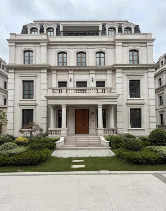 新江湾城1500平法式独栋别墅丨一手新房
