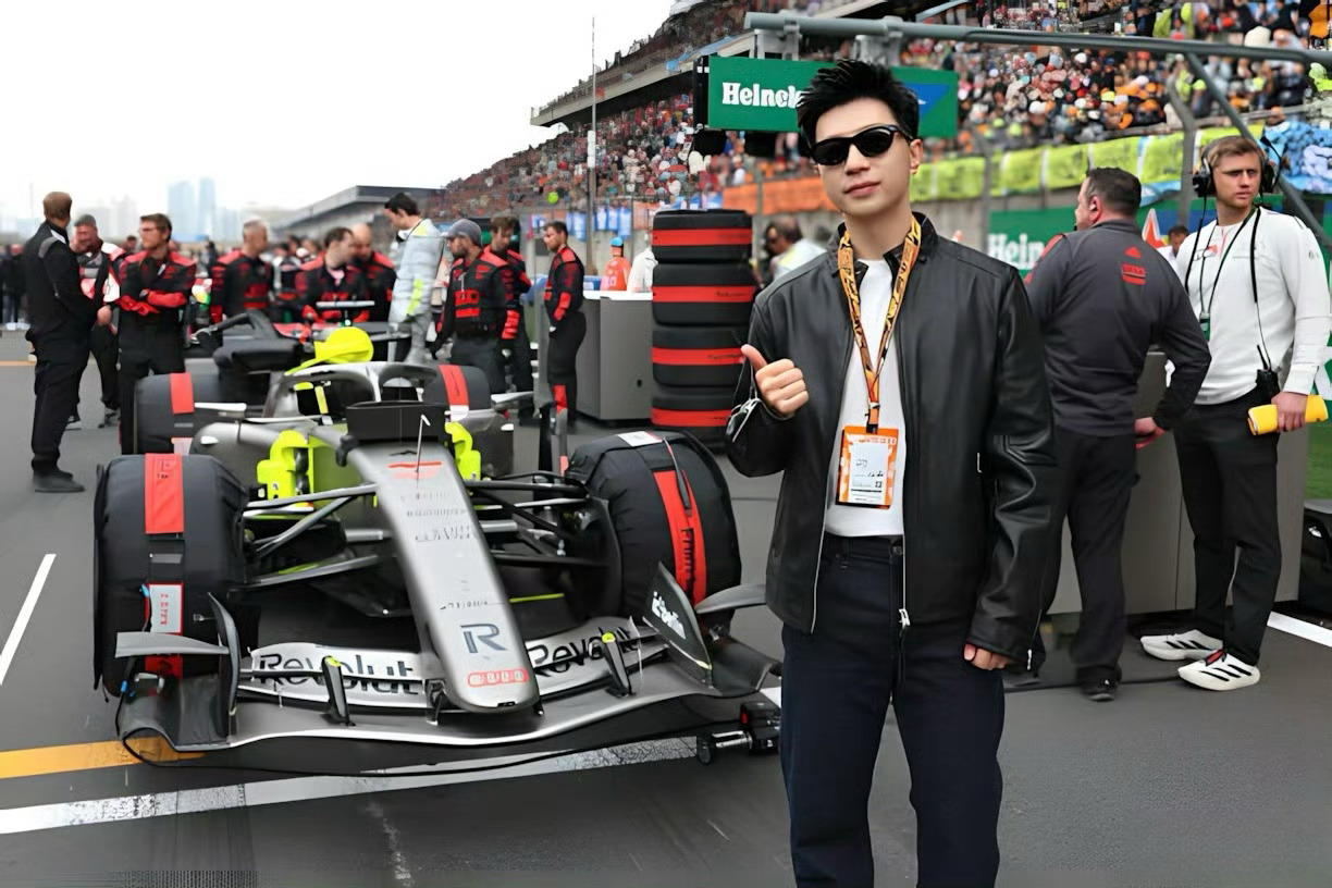 我cos内娱丝丝陈述一下龙哥哥观赛大概是：车队直邀、最高等级的橙色VIP围场最高