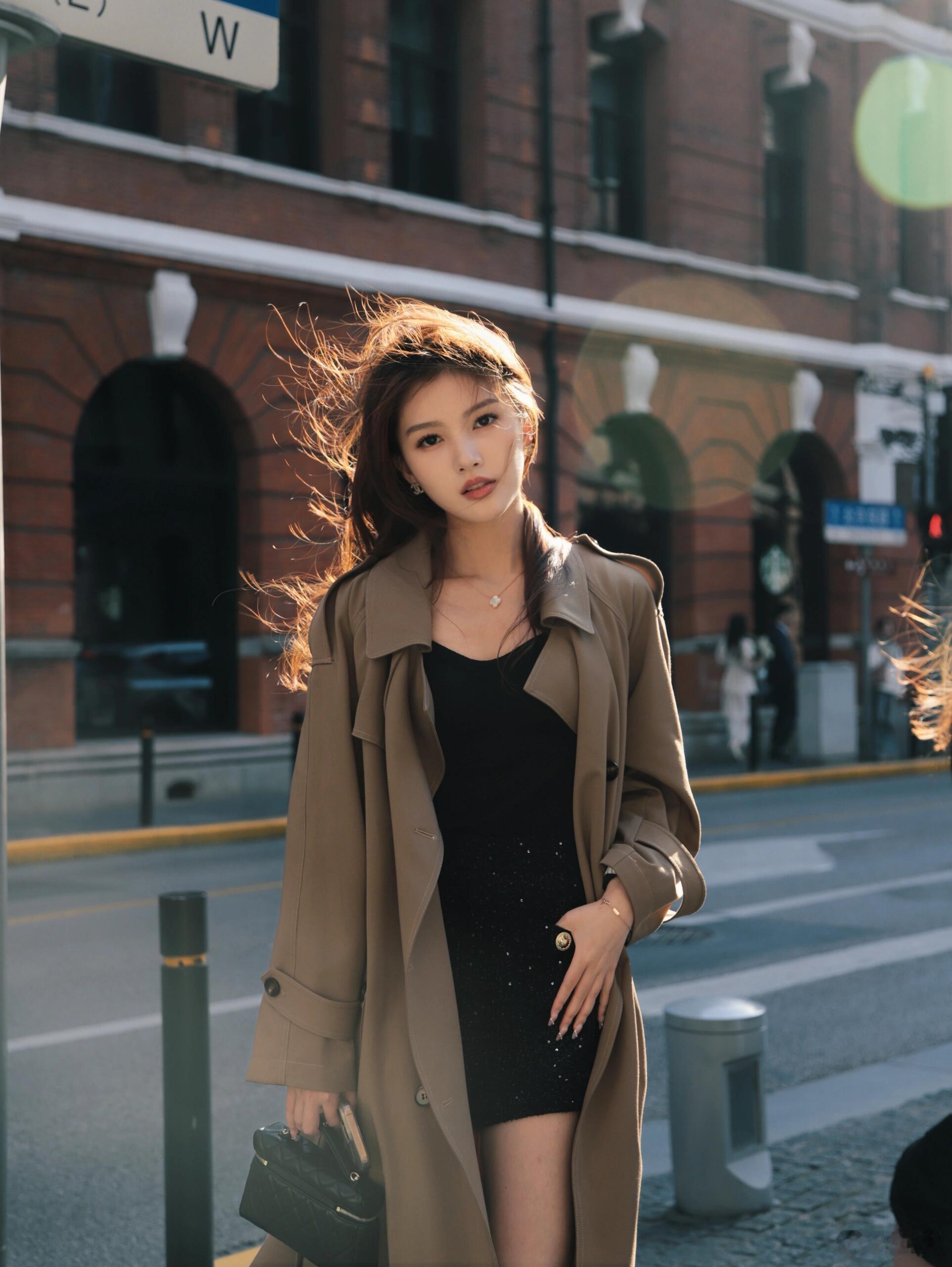 黄舒宁 🐾 外滩citywalk 