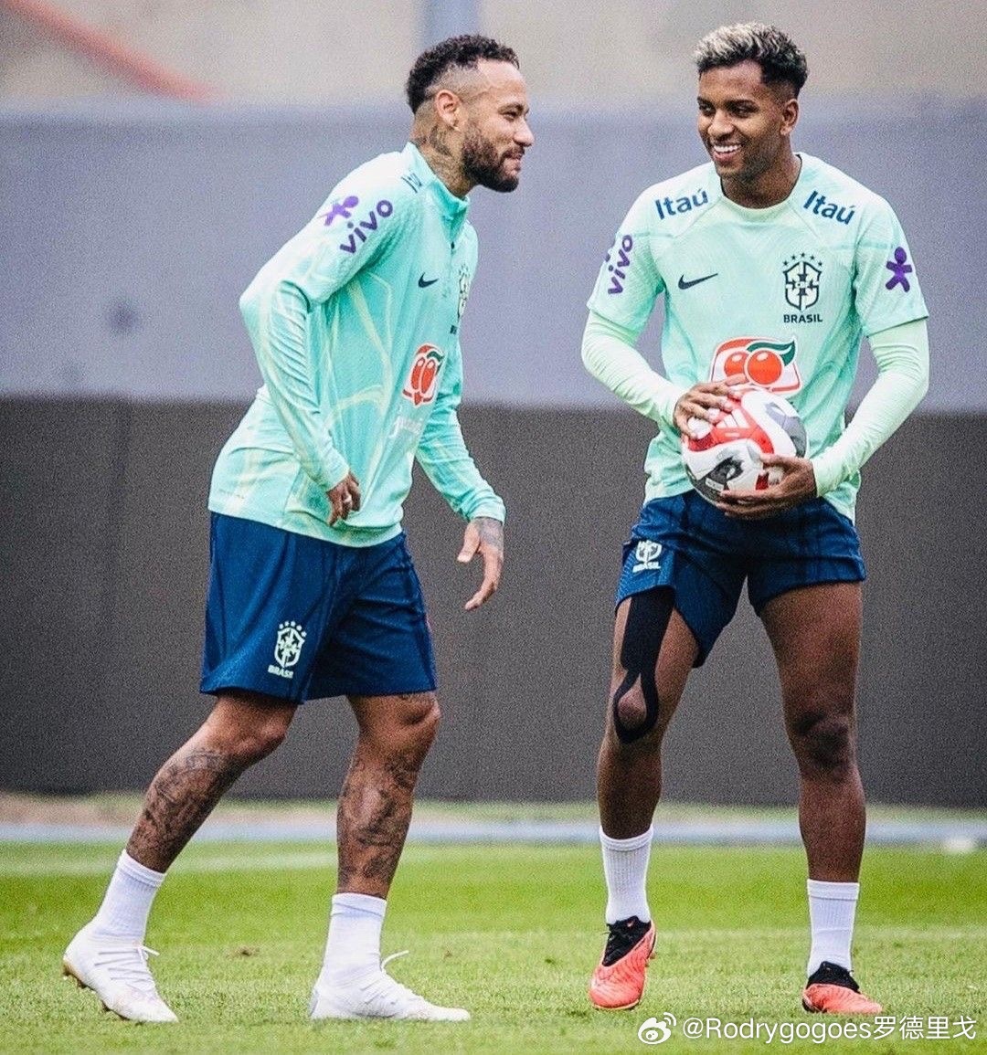 【BrasilEspn】内马尔非常关心罗德里戈的伤情，多次打电话给他鼓励罗德里戈