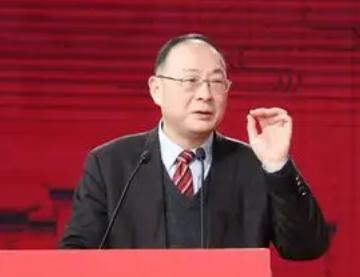 把话挑明！
金灿荣教授公开站队胡锡进：强烈建议他们不要去美国了！7月28日，金灿