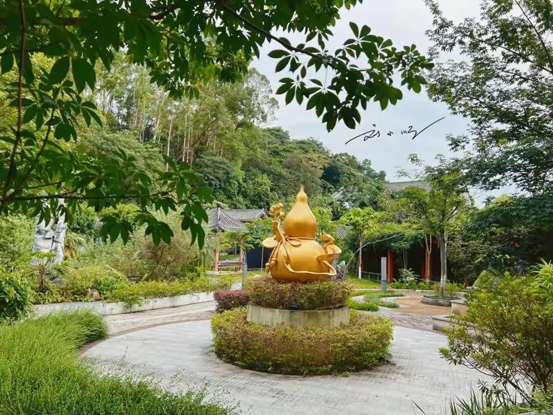 在广州市白云区的沙太北路，有这么一个小众的4A级旅游景区，名叫“广州神农草堂中医
