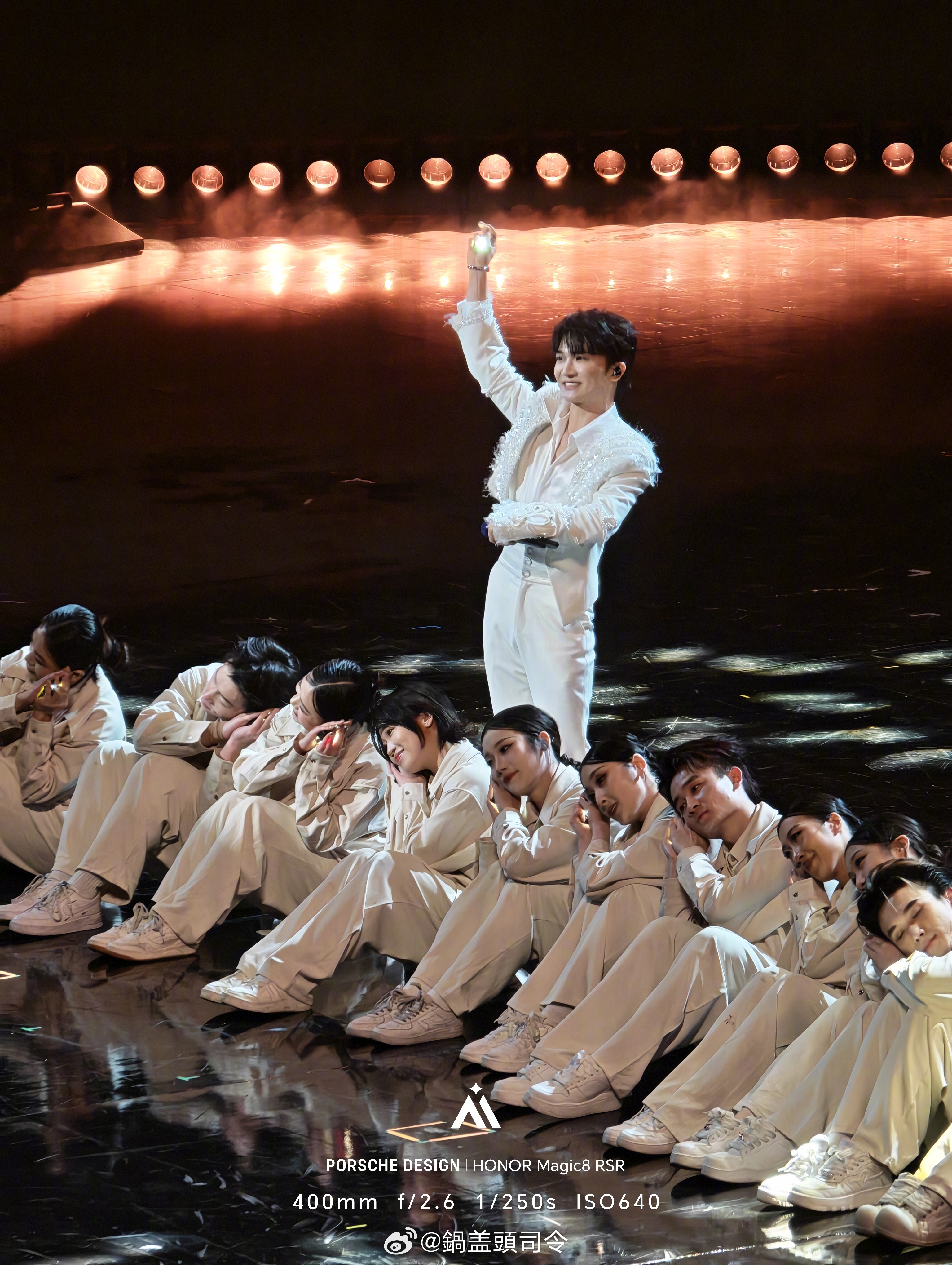 有朋友来追星了，拍到了一众明星，不愧是Magic8 RSR，妥妥追星神器