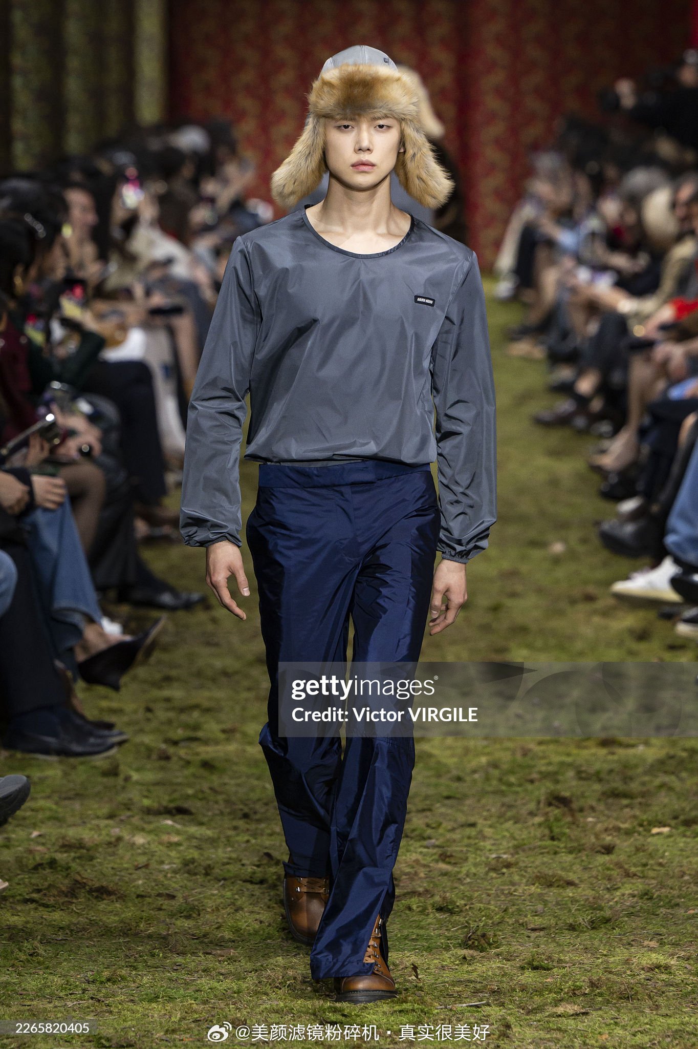 崔然竣巴黎时装周走秀新闻图 