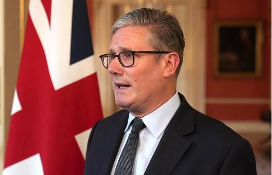 英国首相斯塔默这波差点就被查了，议会下院搞了场投票，要查首相斯塔默当初任命前驻美