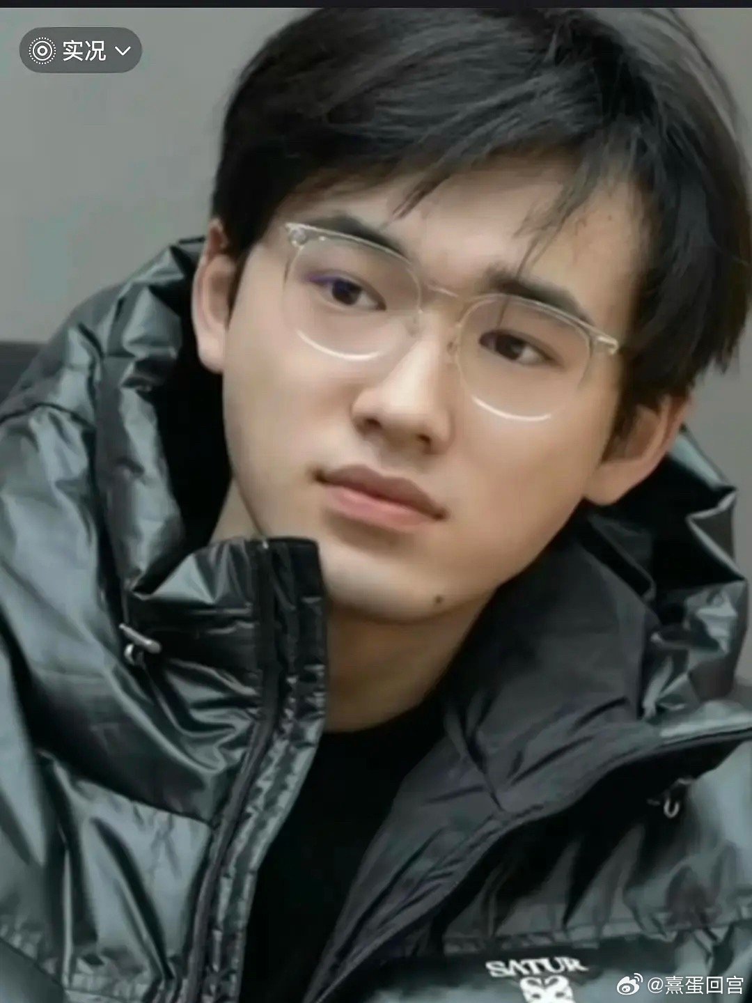 🥚李诞长头发了 