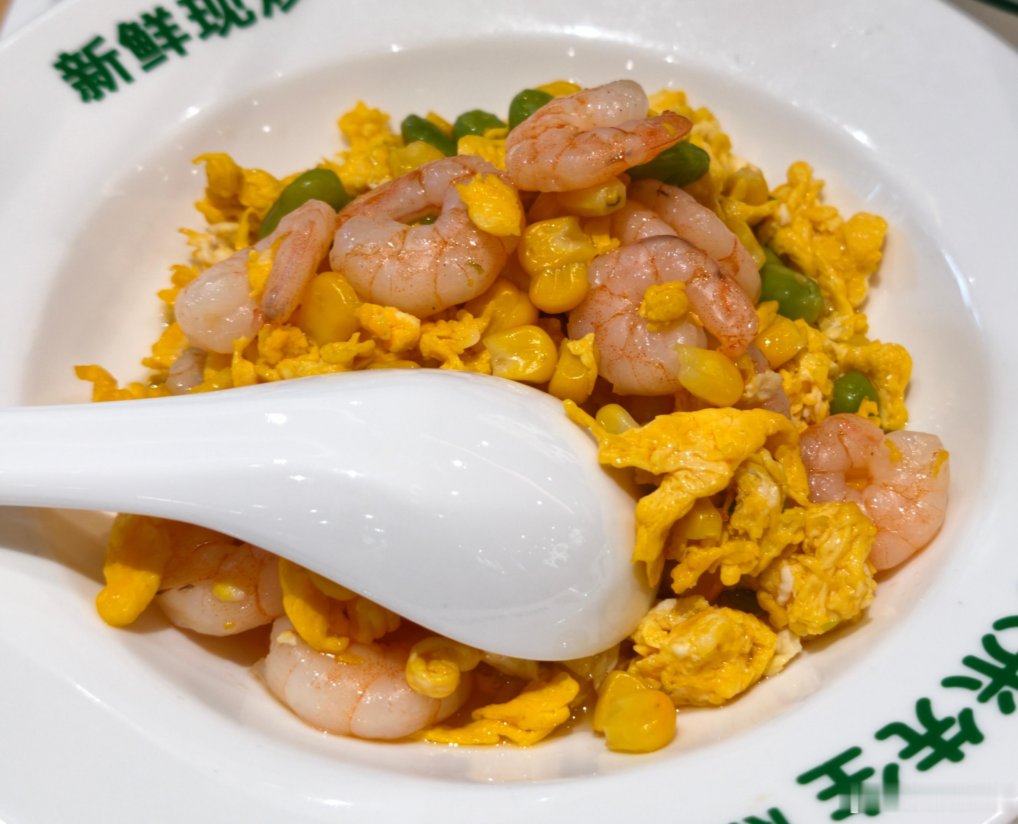 小助理分享日常～天热不想吃油腻的，菠菜、虾仁清爽开胃刚刚好，你们吃了吗？ 