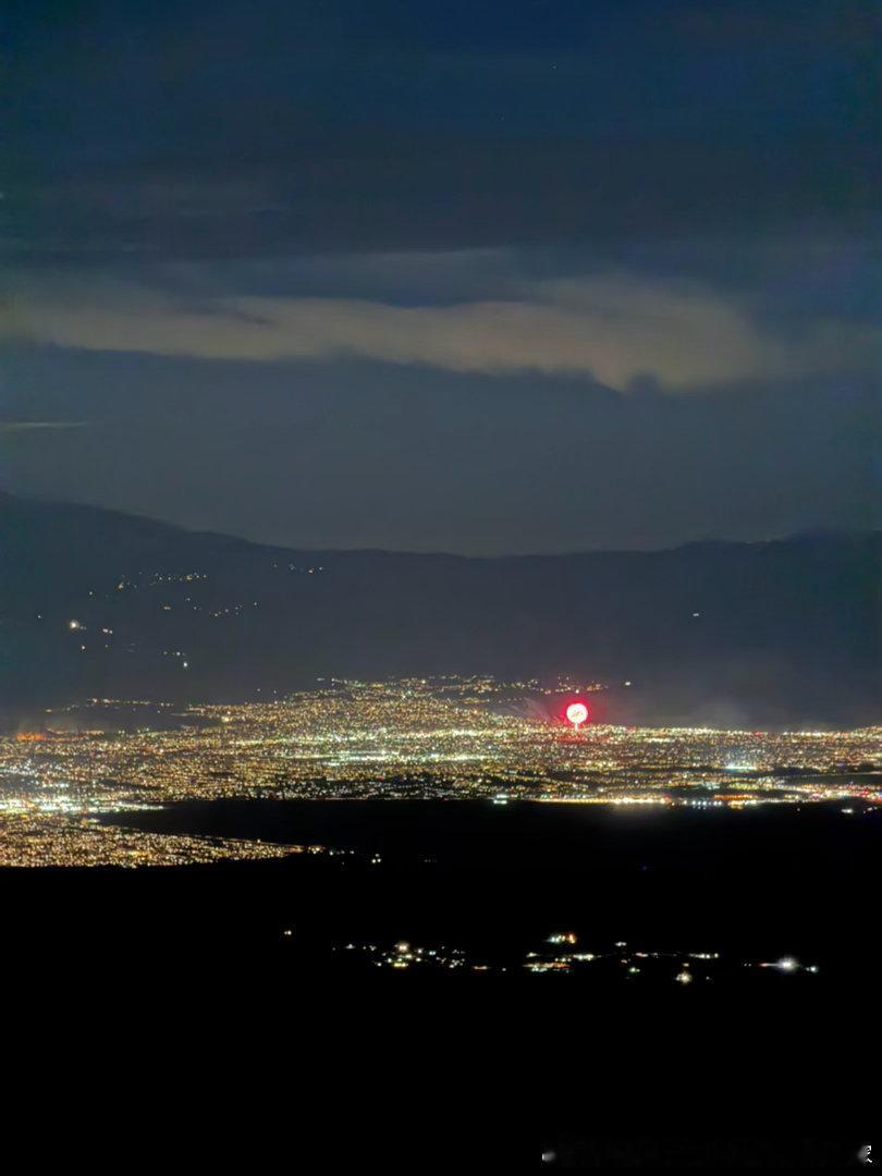 来观星顺便看到了独立日烟火🎆 
