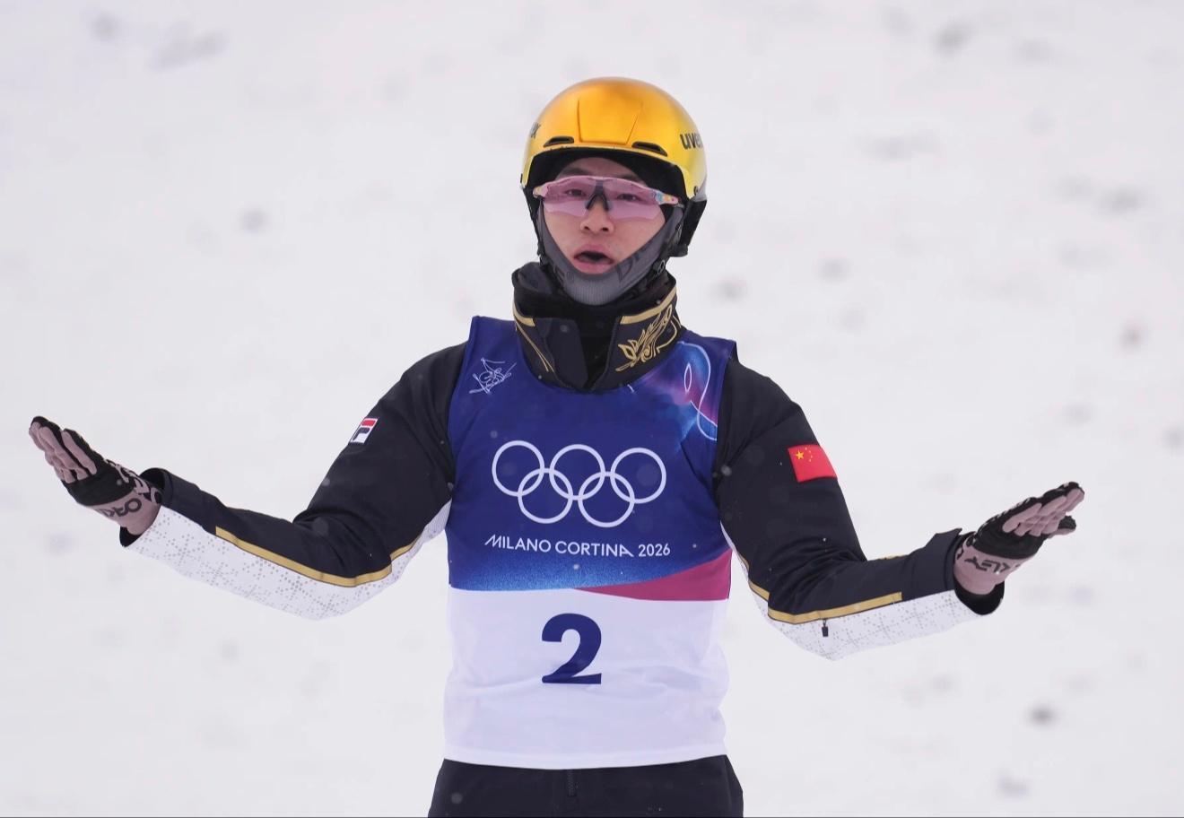 【第四金！男子空中技巧王心迪夺冠】当地时间2月20日，在意大利利维尼奥举行的米兰
