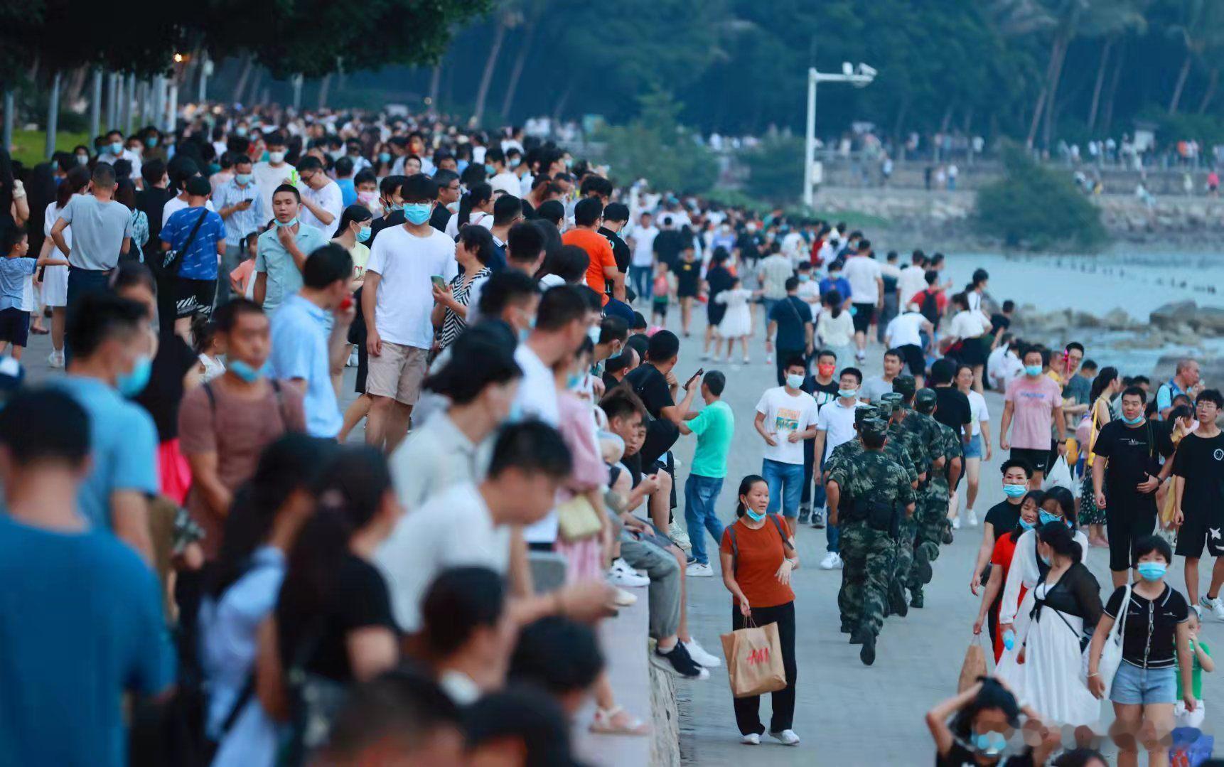 去一次就祛魅的旅游城市刷短视频时心动不已，现场打卡时怀疑人生——这大概就是当代年