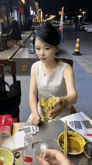 虽然表面看着嫌弃，其实这几个人你都能拿下