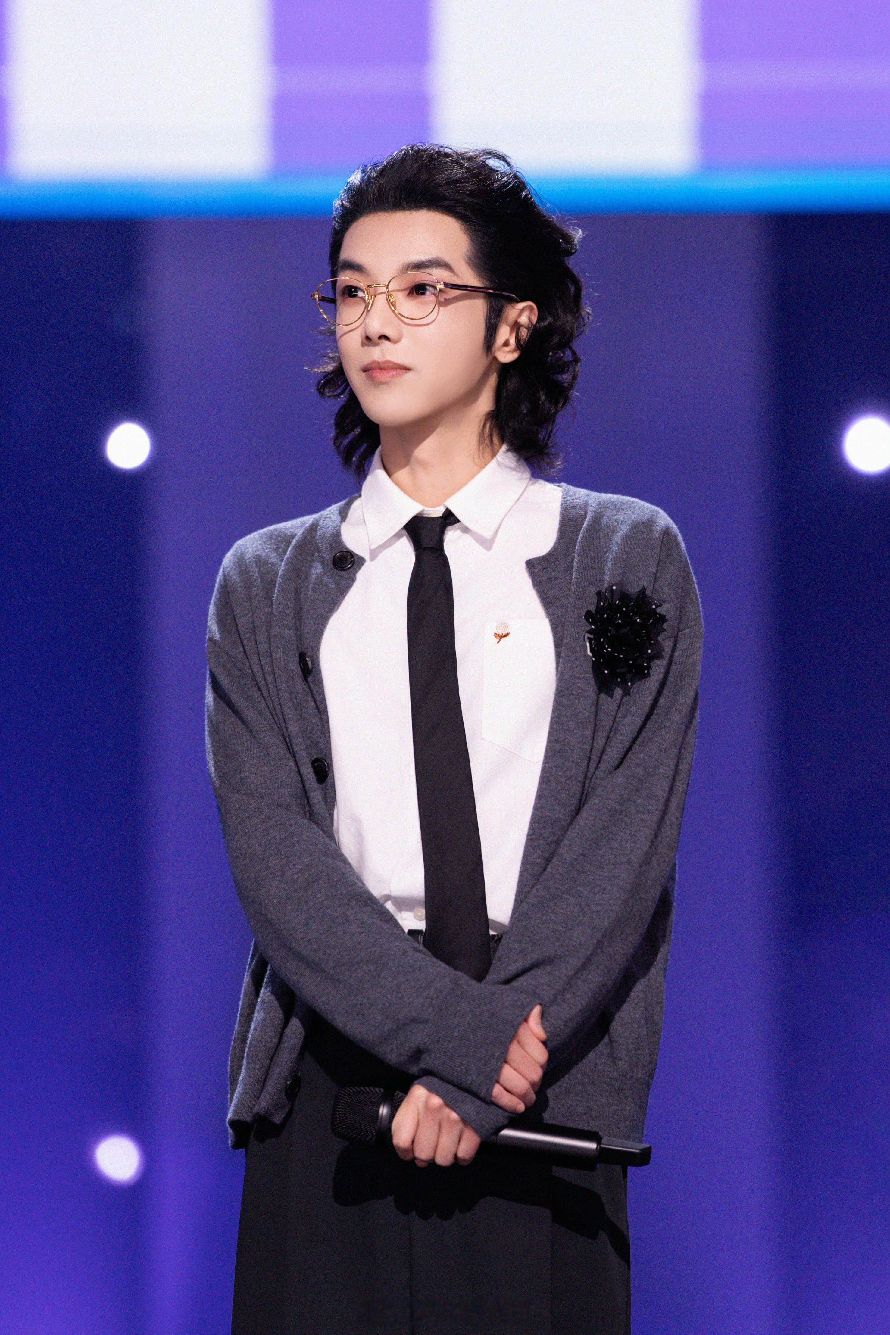 华晨宇暂时缺席本周日声鸣远扬直播 