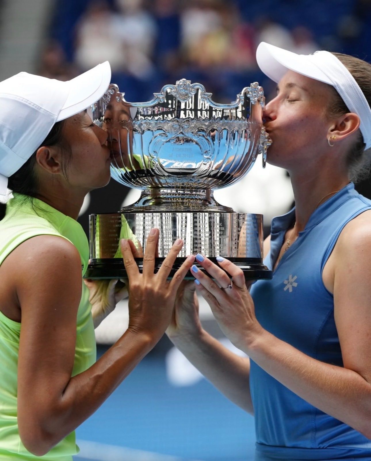 网坛风云 迪拜1000赛双打第二轮，张帅/梅尔腾斯澳网后首次携手参赛但状态不佳，