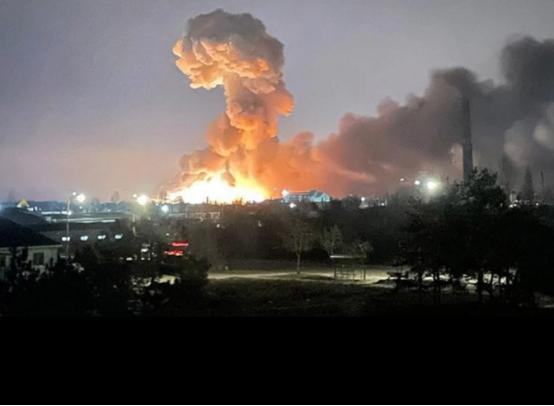 莫斯科遭受最大规模空袭！普京一点不慌，甚至还有点想笑，也许俄罗斯离胜利已经很近了