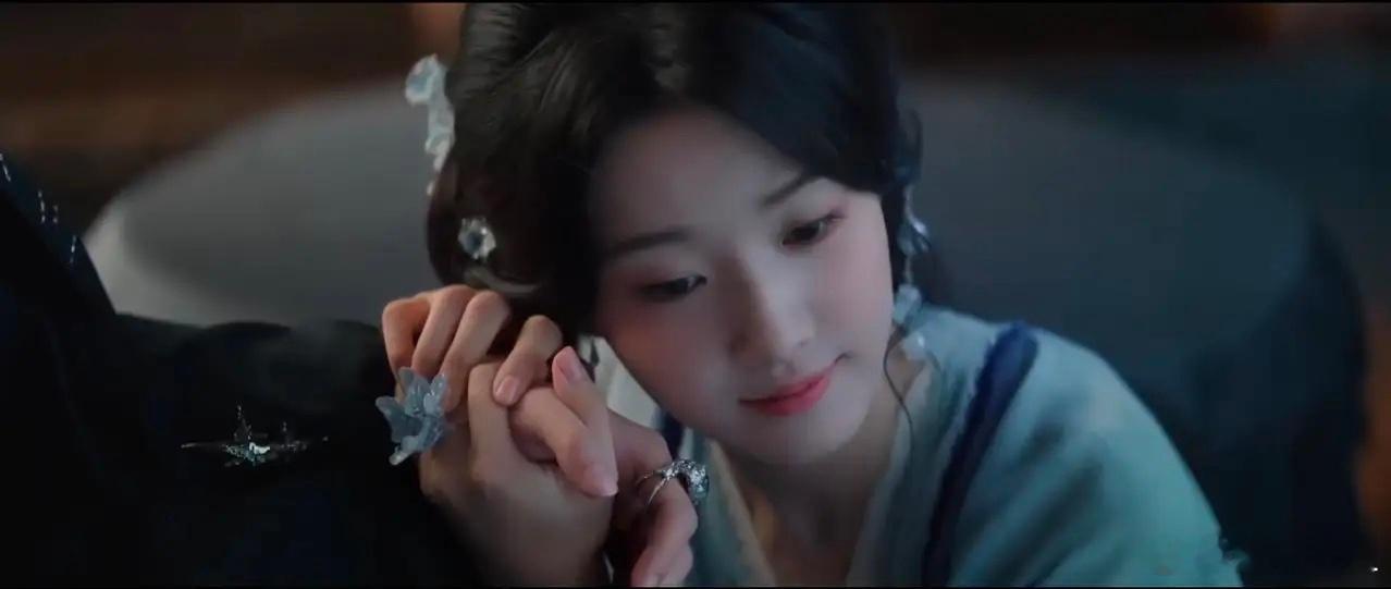 入青云-明意想要做纪伯宰有名有份的妻子，纪伯宰有些心动了……因为司徒岭的出现，让