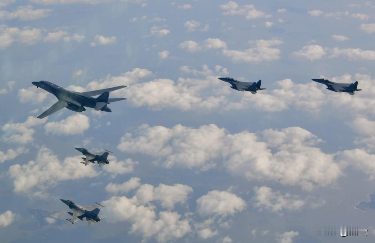 神操作！欧盟掐住美军命脉，特朗普偷鸡不成反蚀把米
 
特朗普想靠关税强买格陵兰岛