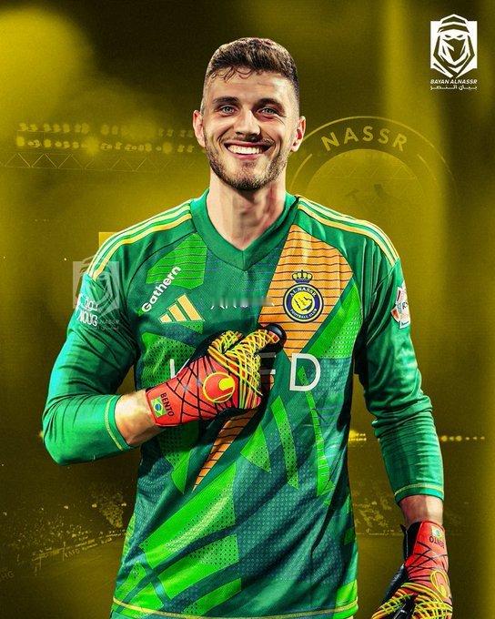 C罗和利雅得 据艾内兹利雅得胜利想要在冬窗卖掉本托，引进外籍中场球员。 