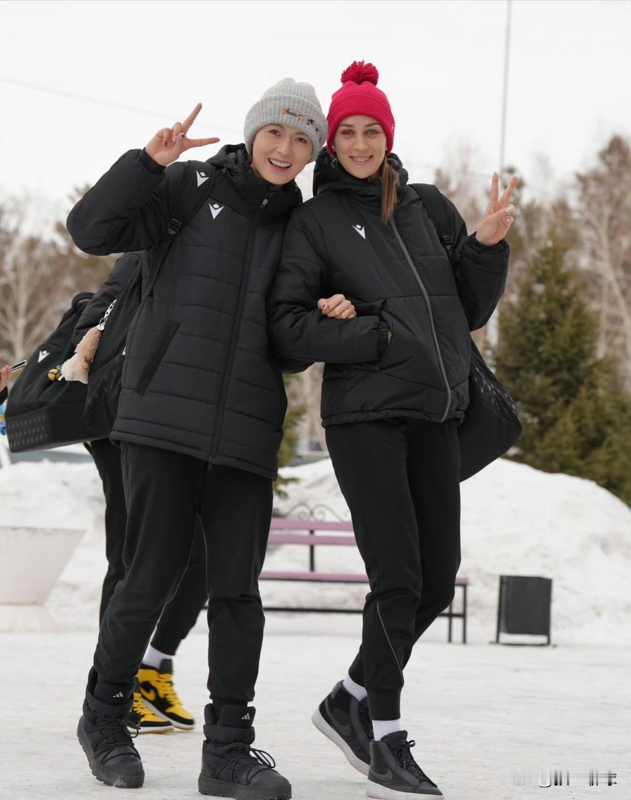 缪伊雯哈萨克斯坦联赛，杰特苏3-0（25-23/25-22/25-15）零封卡拉