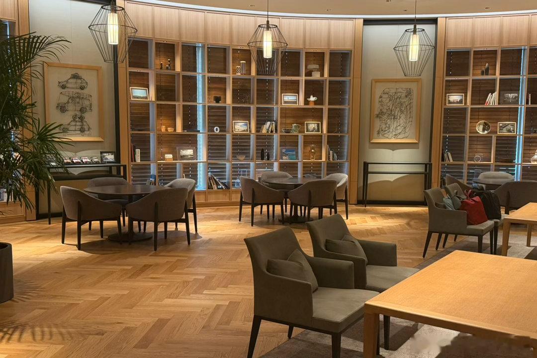 这地儿不错！东京Lexus Meets…算是雷克萨斯在东京的Lifestyle品