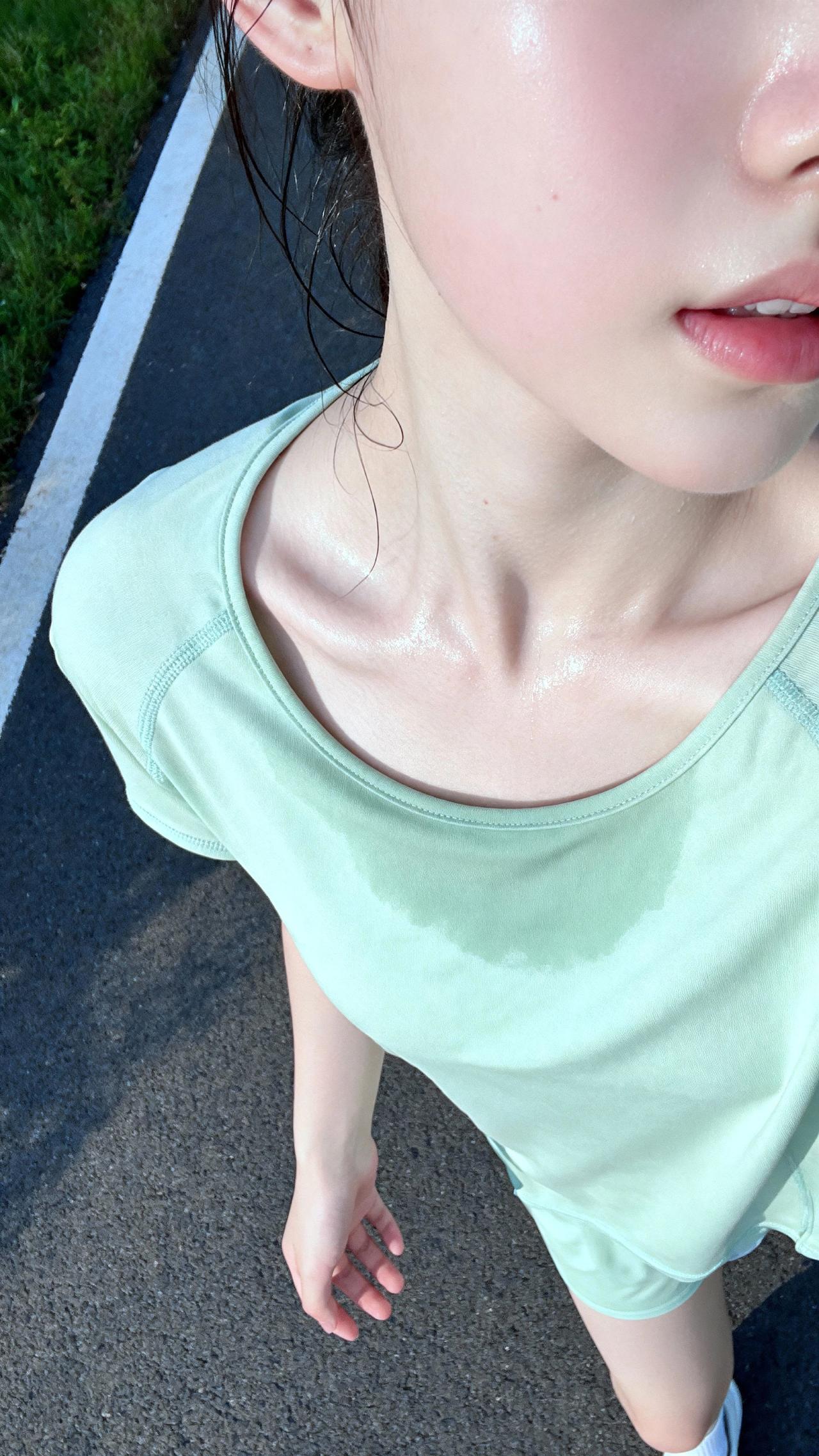 原相机 大汗淋漓的感觉真好 运动女孩 原相机拍摄 氛围感