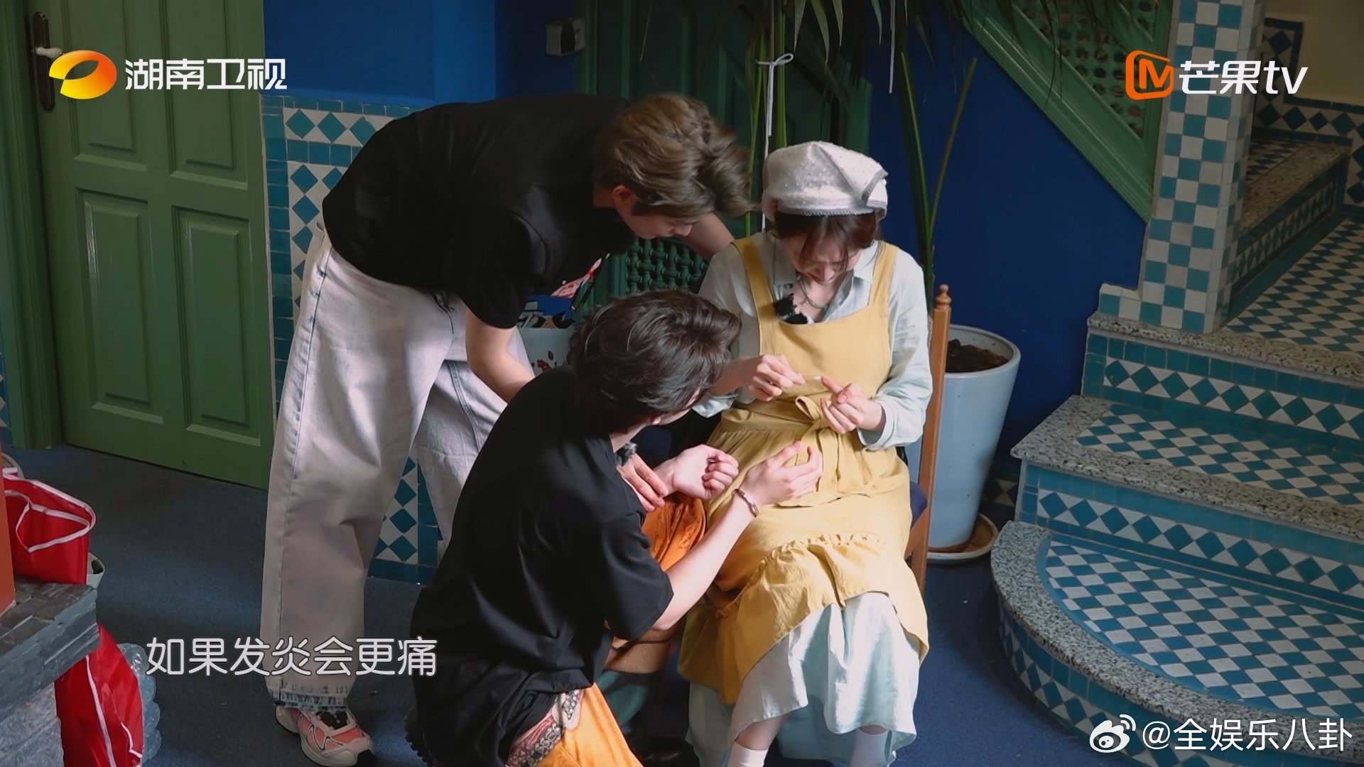 姜妍丁禹兮姐狗文学 姜妍丁禹兮好纯正的姐狗味 中餐厅 姜妍切菜受伤，丁禹兮秒变“