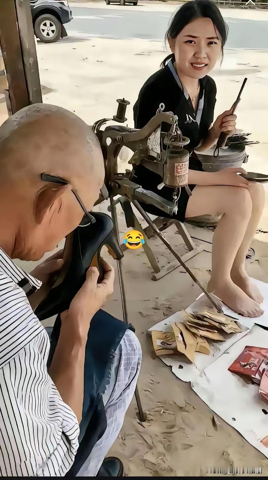 这只破鞋的气味虽然难闻，但我也觉得很香。