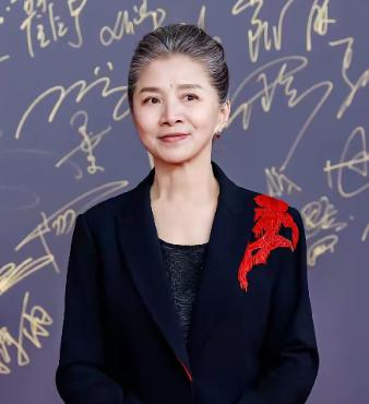 孙俪和杨幂拿视后，我接受
于和伟和郭京飞拿视帝，我也接受
但是我真的接受不了，凭