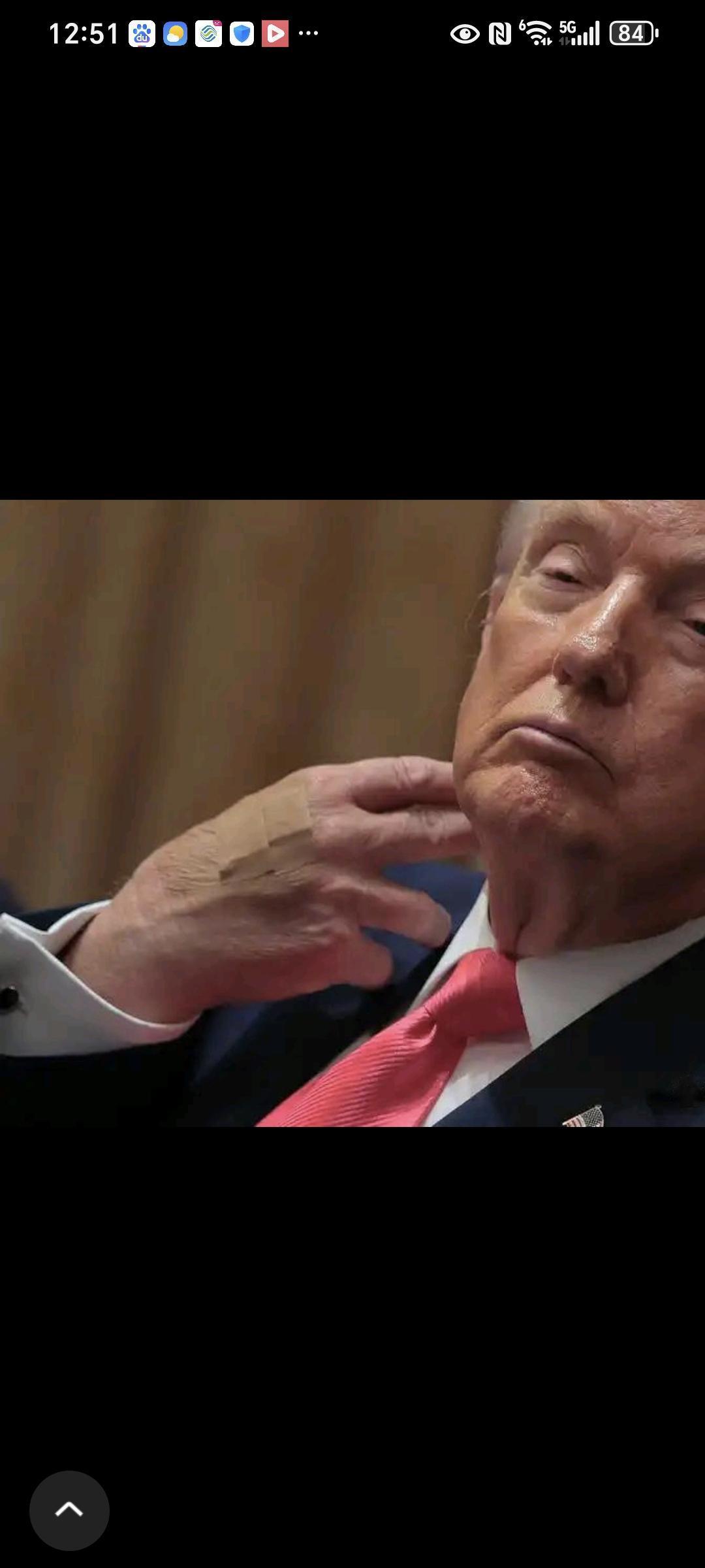 特朗普的钱再多，也换不回健康的身体。80岁的他身家525亿，拥有私人波音757、