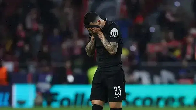 马竞5比2热刺欧冠 热刺这夜真的没眼看，门将15分钟被灌3个球。17分钟被换下，