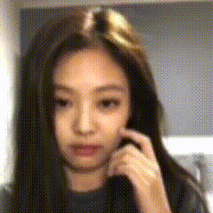 长期对我进行色诱 我知道不止这一个人 我也知道她的年龄不大 所以我告诉她 希望年