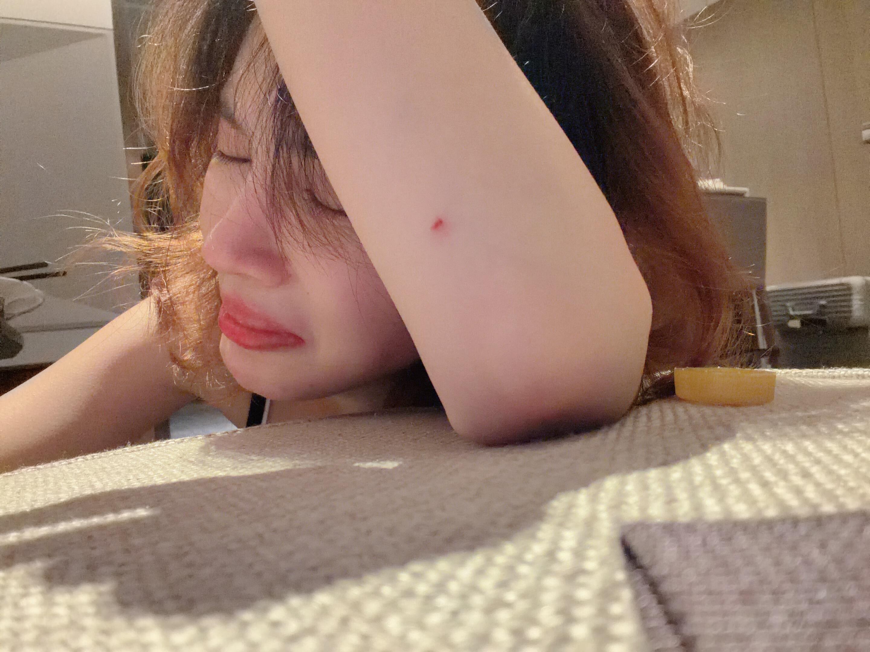 又发自拍 好幸福呀